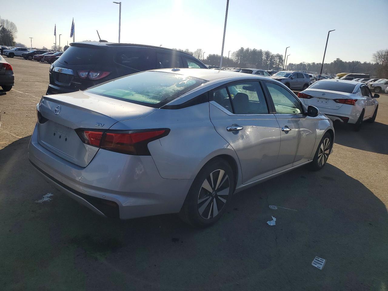 2022 NISSAN ALTIMA