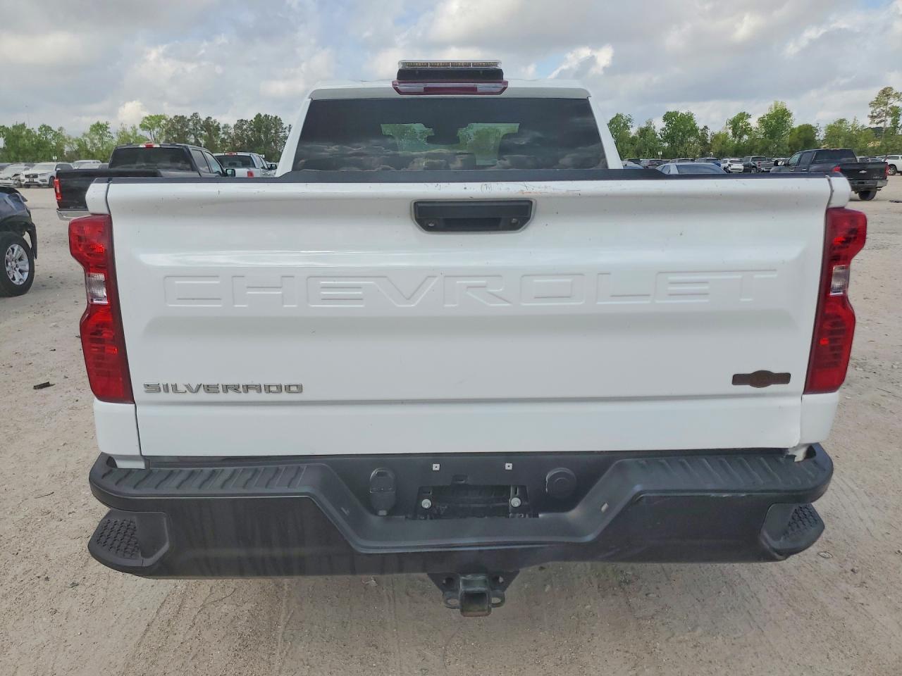 2024 CHEVROLET Silverado