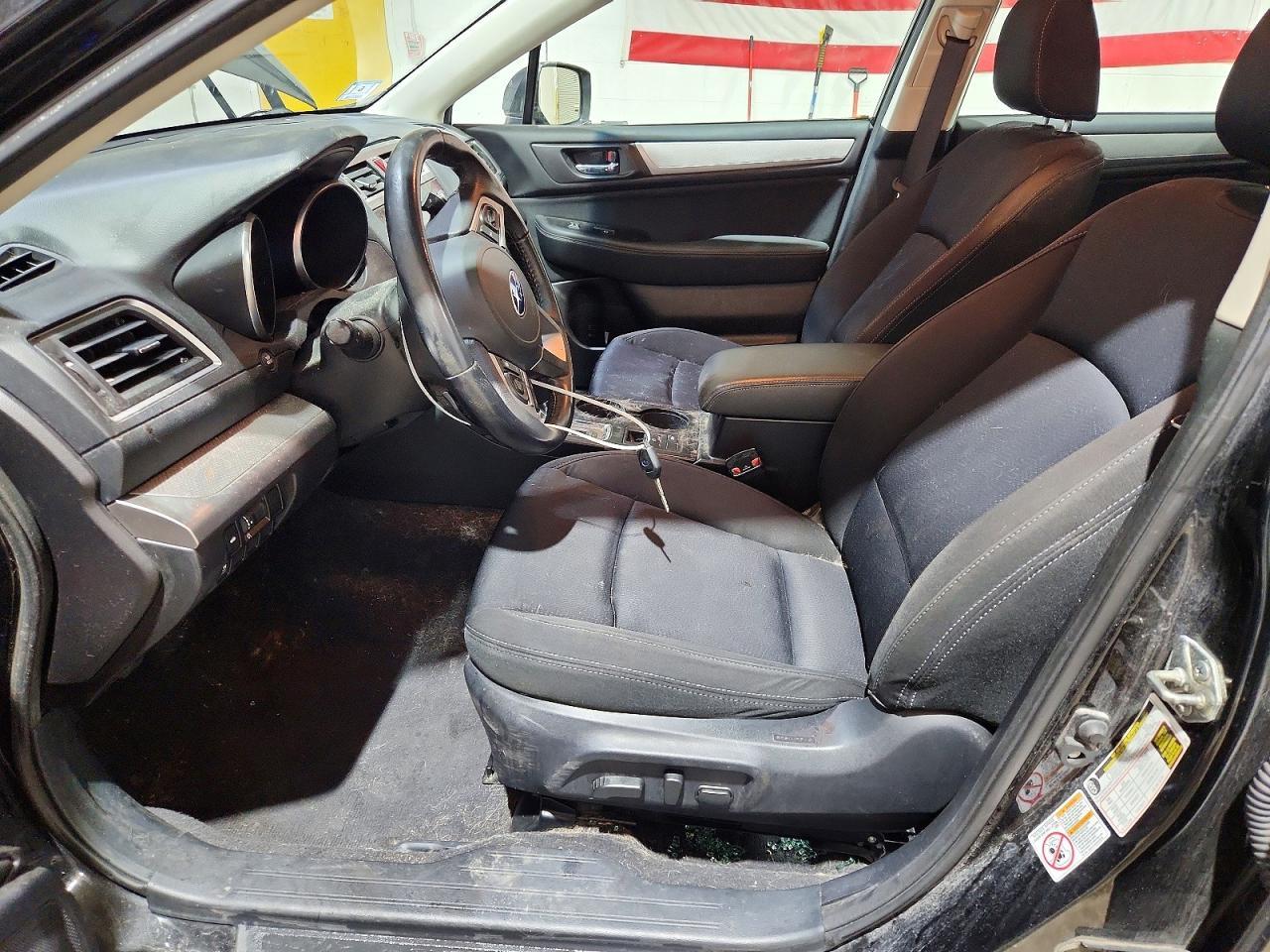 2017 SUBARU Legacy