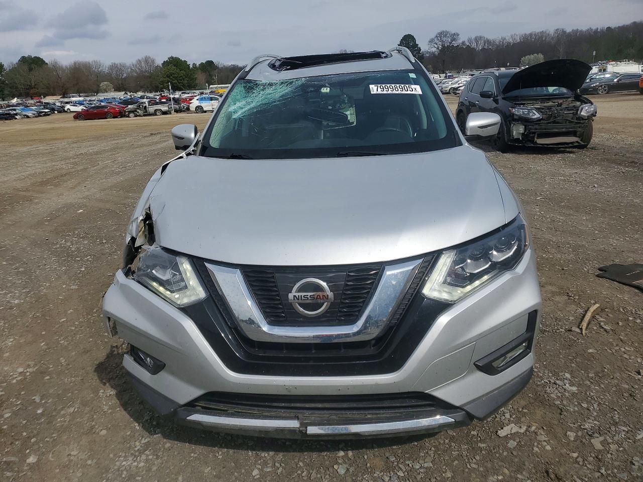 2017 NISSAN ROGUE