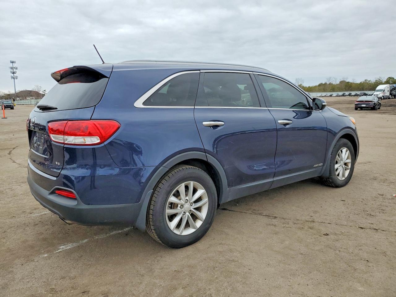 2017 KIA SORENTO