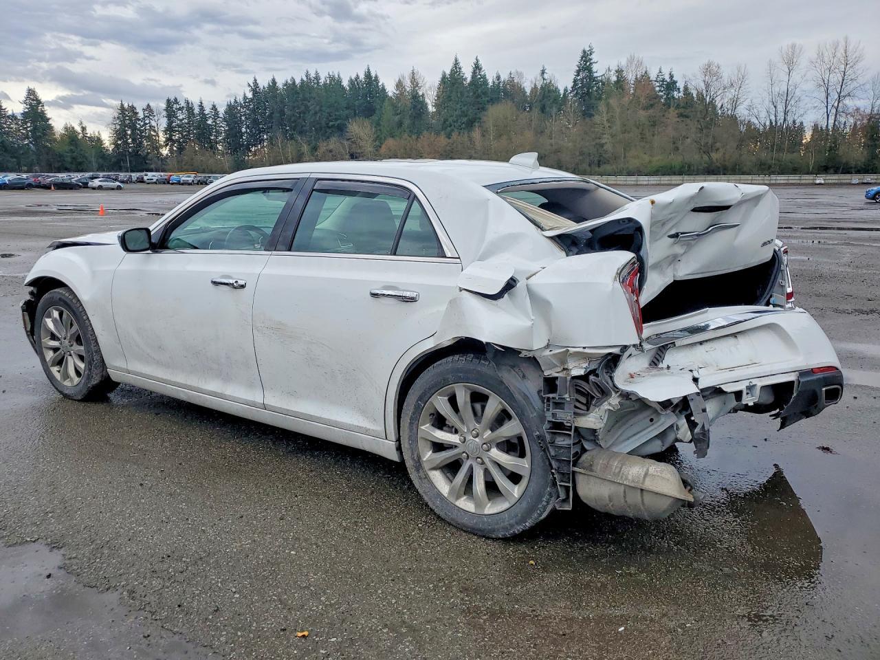 2019 CHRYSLER 300