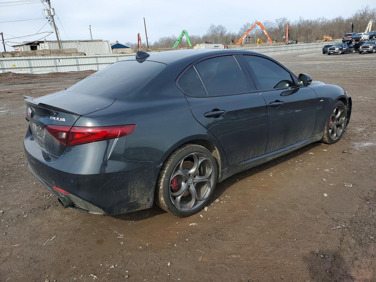 2017 ALFA ROMEO Giulia