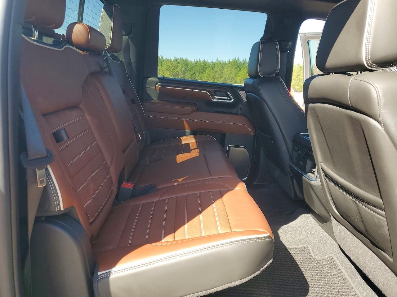 2024 GMC Sierra