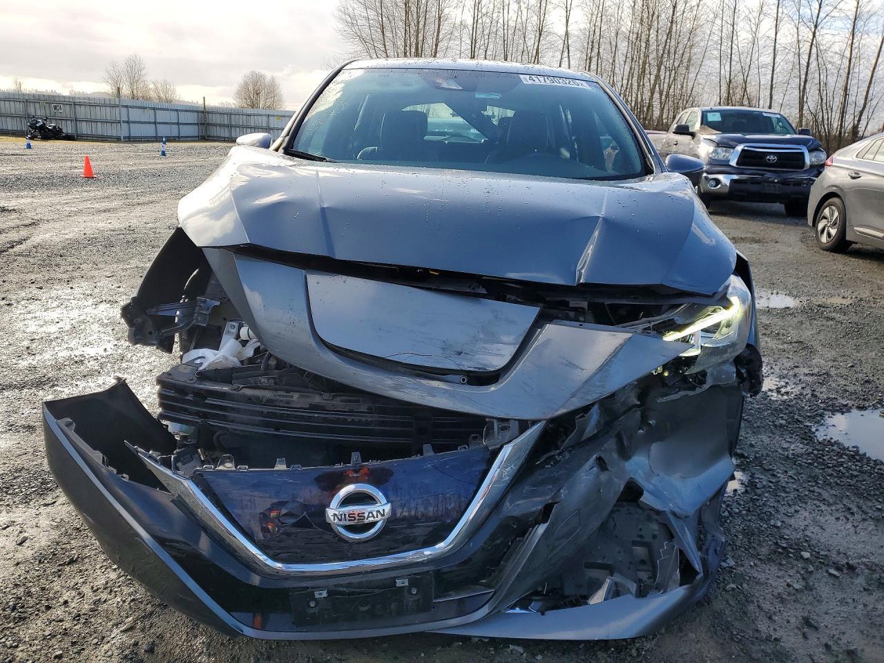 2019 NISSAN LEAF