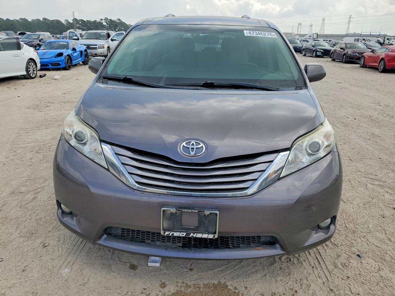 2016 TOYOTA SIENNA