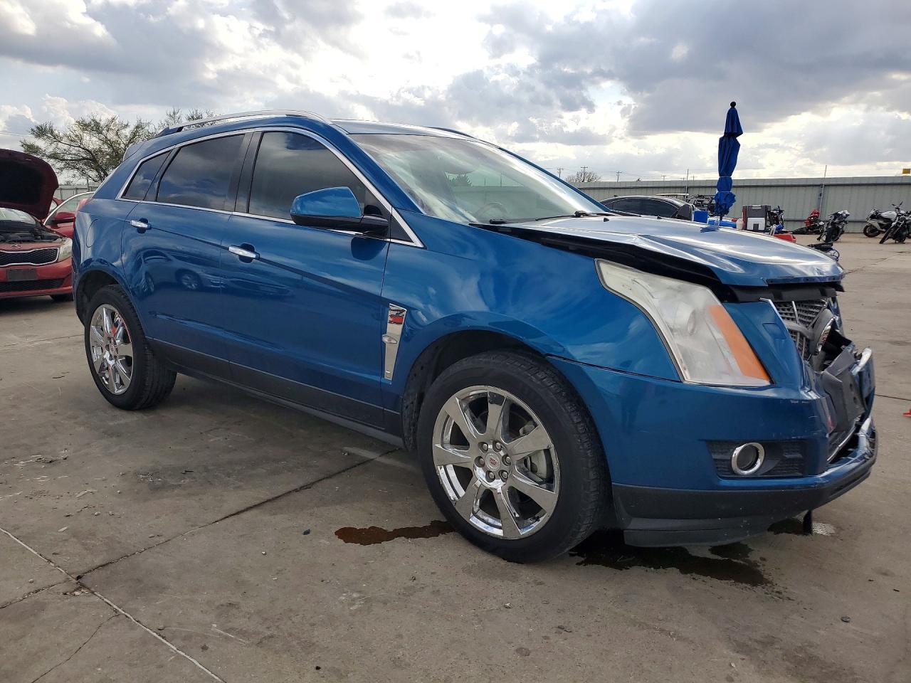 2010 CADILLAC SRX