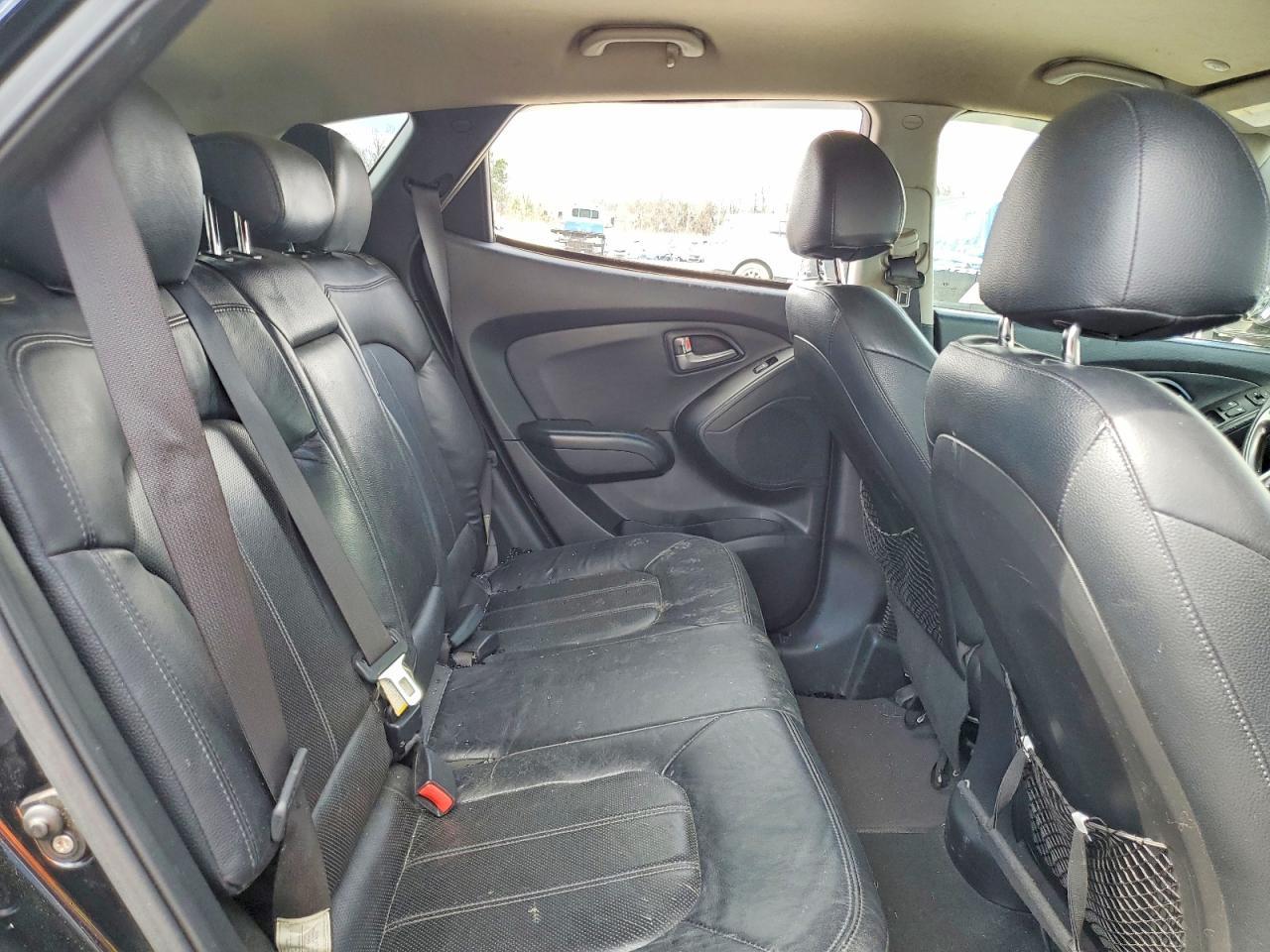 2011 HYUNDAI TUCSON