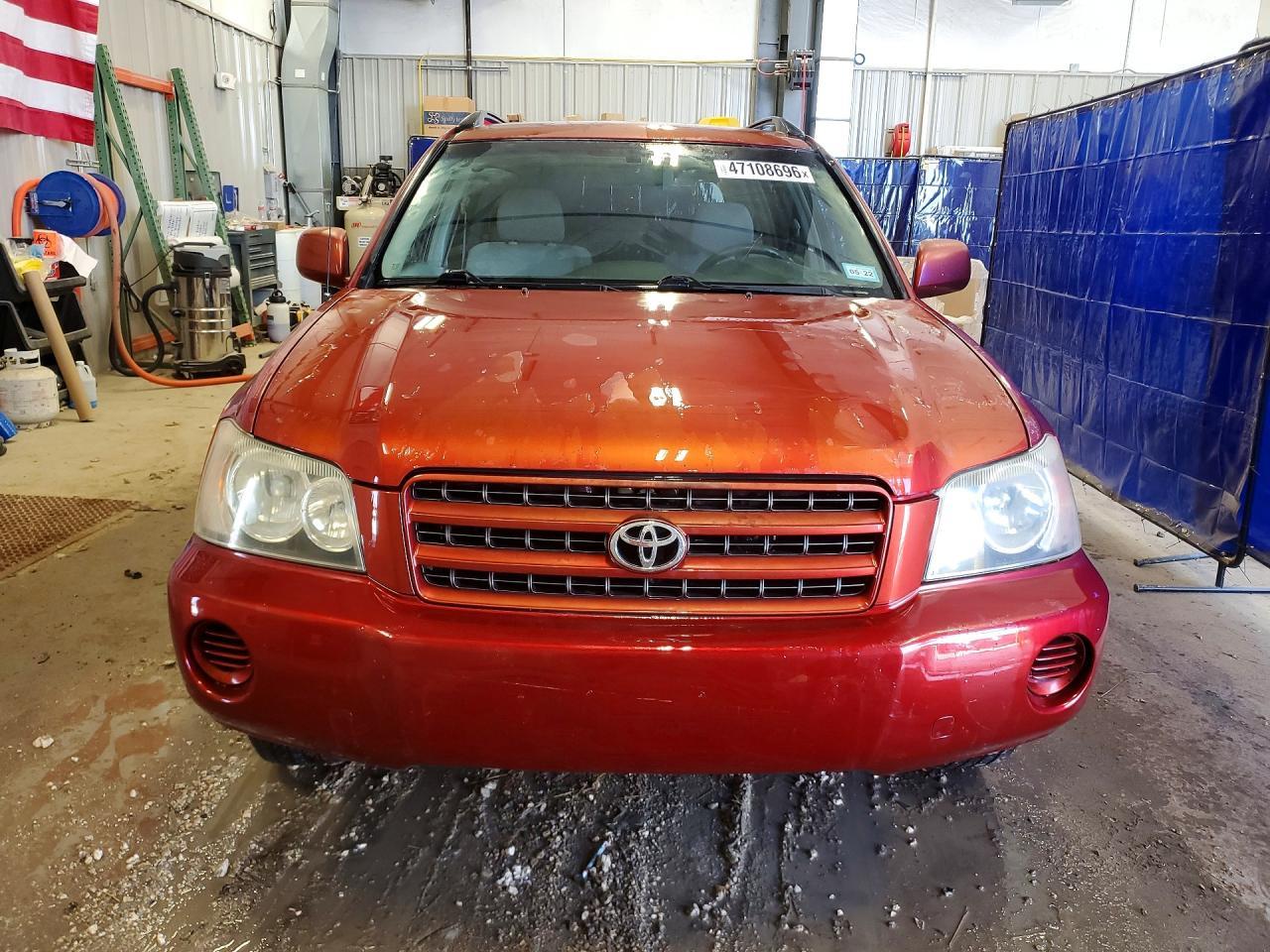 2003 TOYOTA HIGHLANDER
