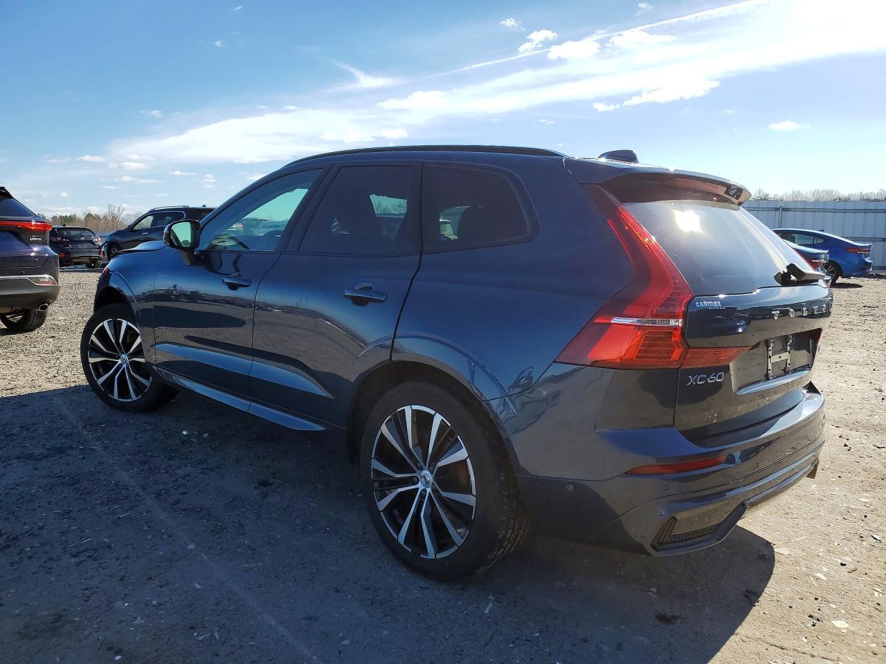 2023 VOLVO XC60