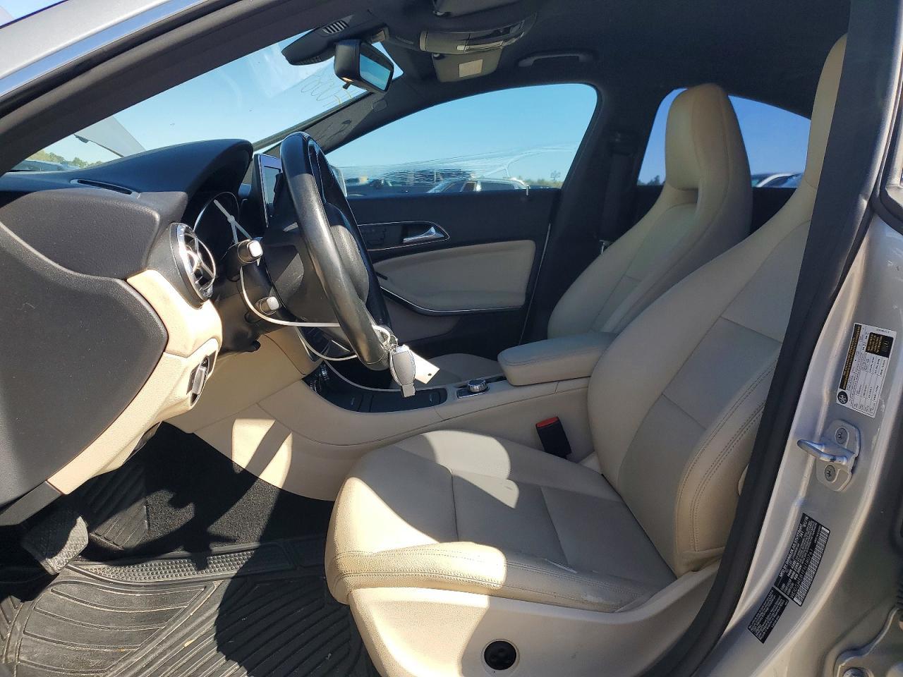 2015 MERCEDES-BENZ CLA-Class