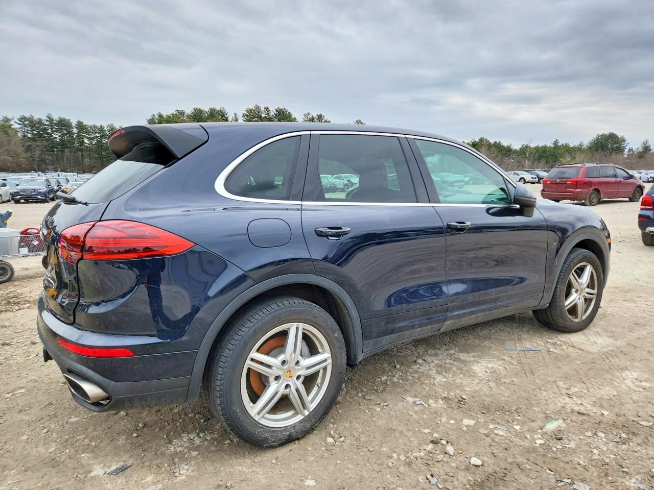 2016 PORSCHE CAYENNE