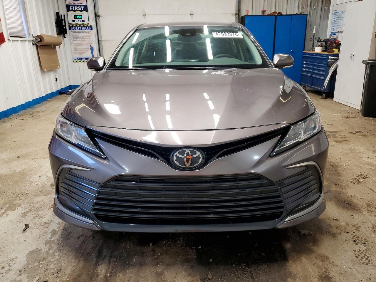 2024 TOYOTA CAMRY