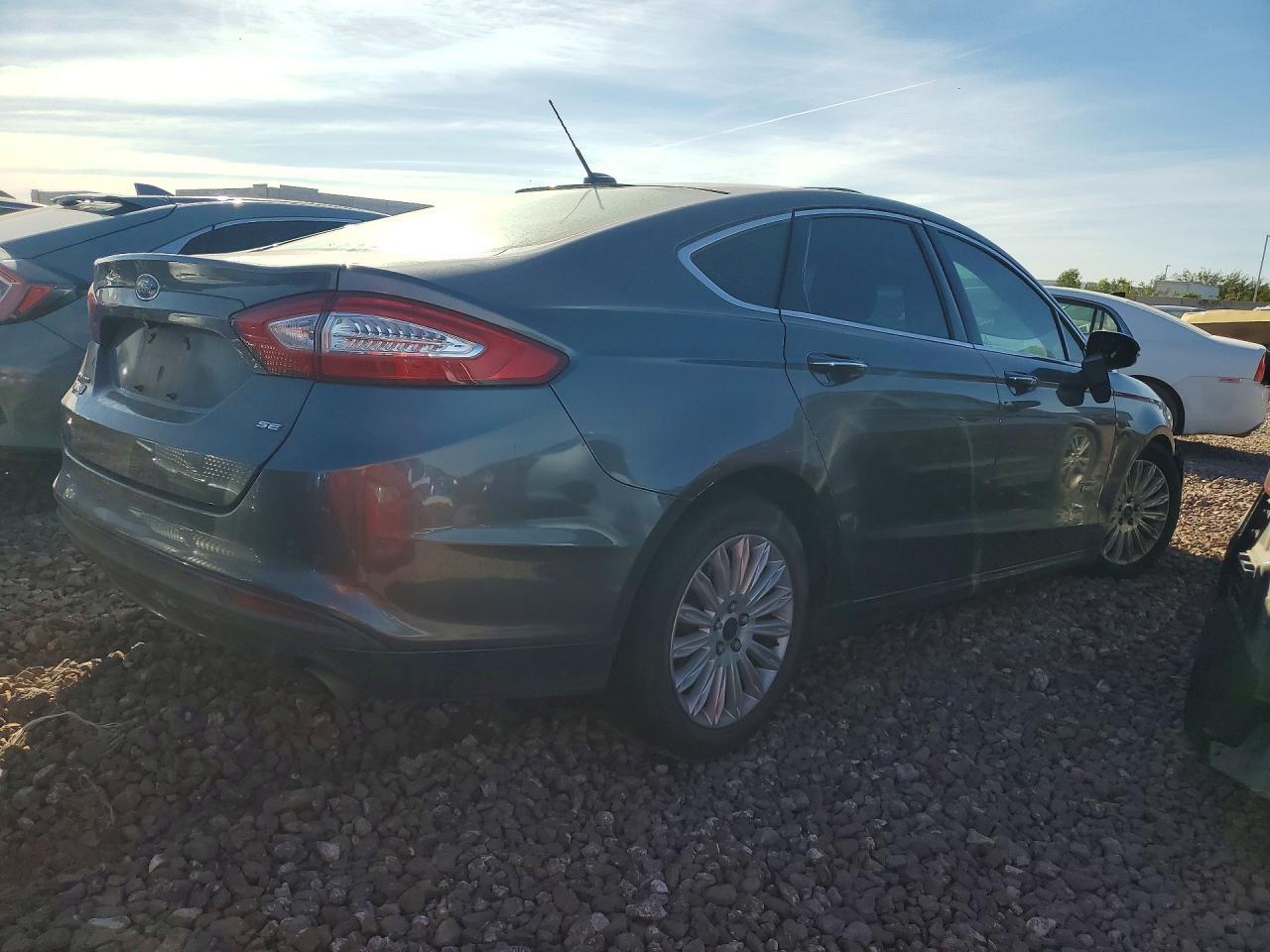 2016 FORD FUSION
