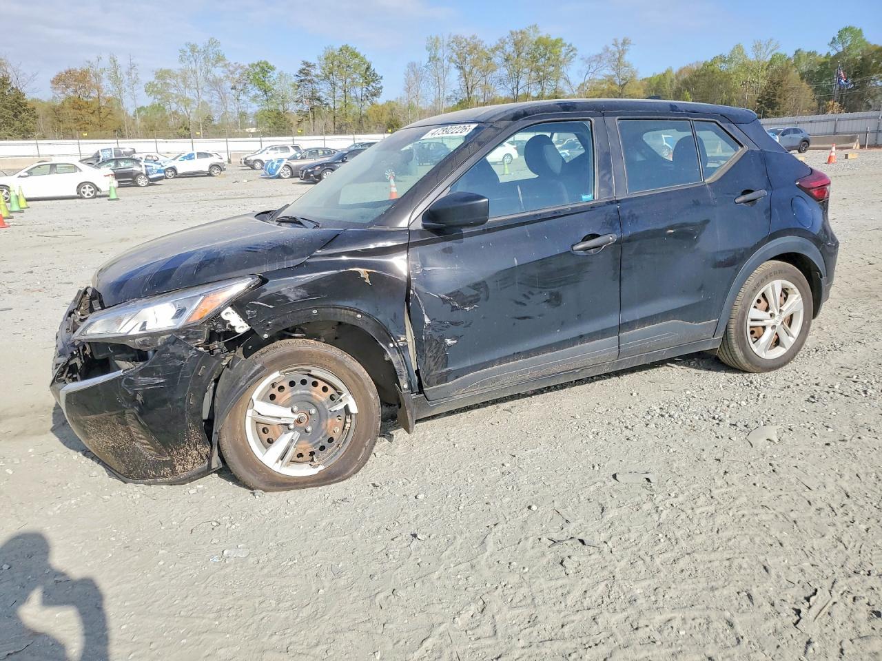 2021 NISSAN KICKS