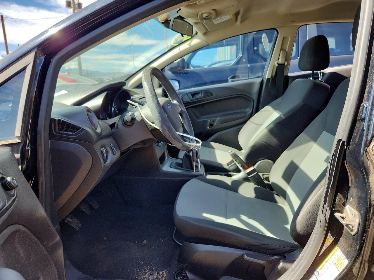 2016 FORD Fiesta