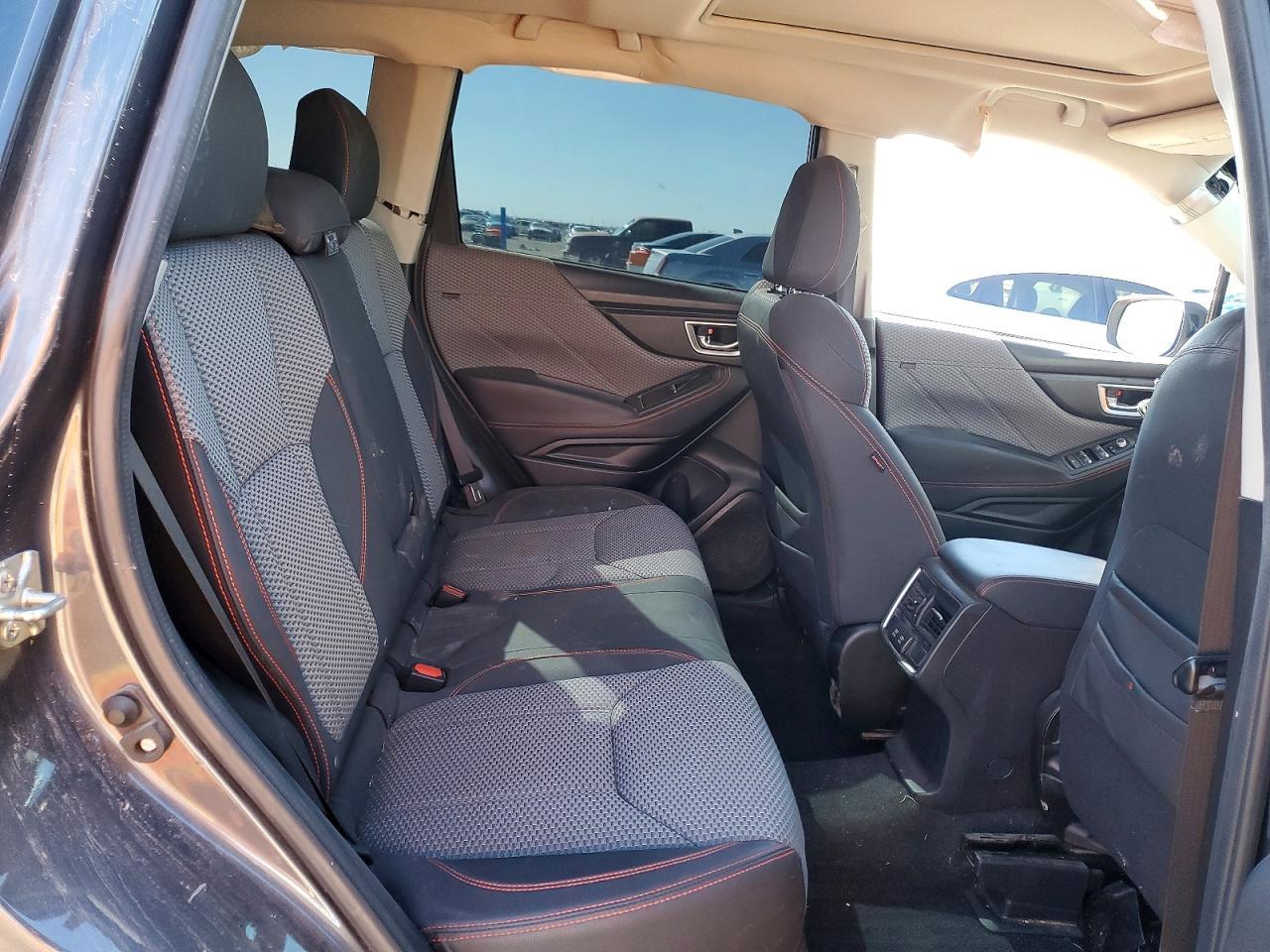 2021 SUBARU FORESTER