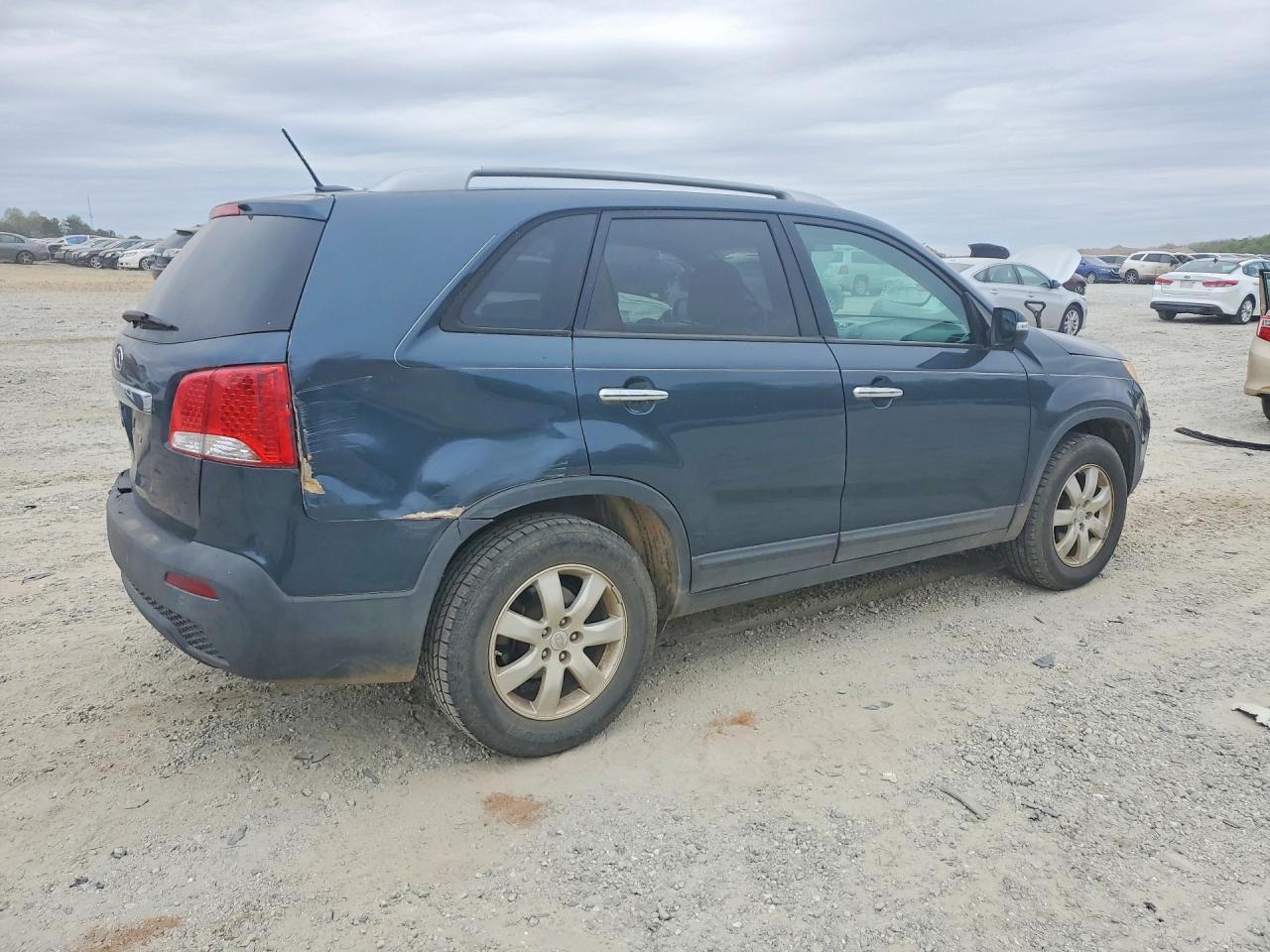 2011 KIA SORENTO