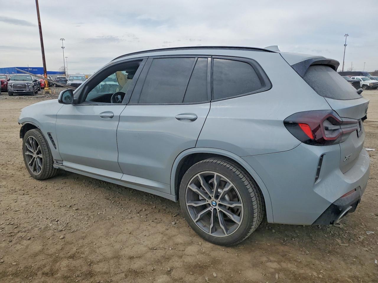 2022 BMW X3