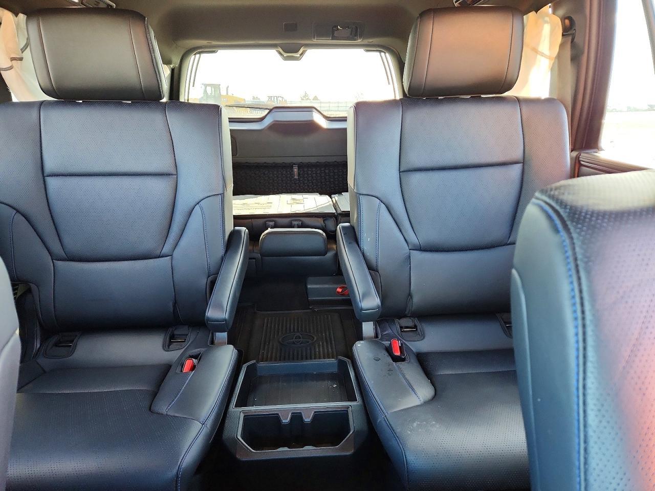 2025 TOYOTA Sequoia