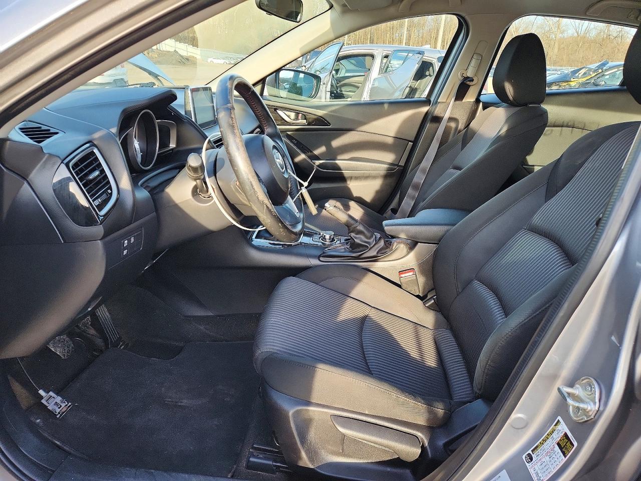 2015 MAZDA 3