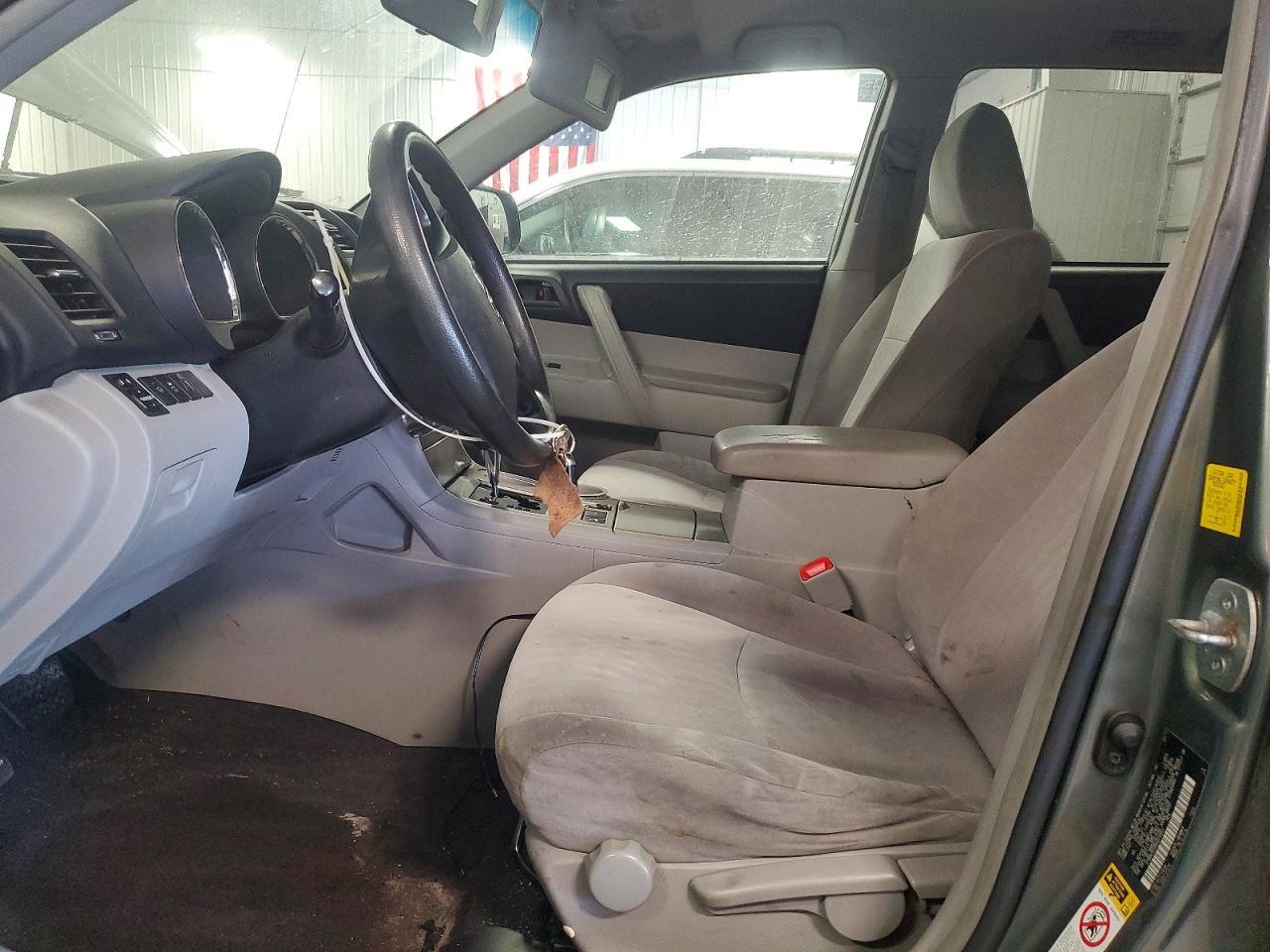 2011 TOYOTA HIGHLANDER