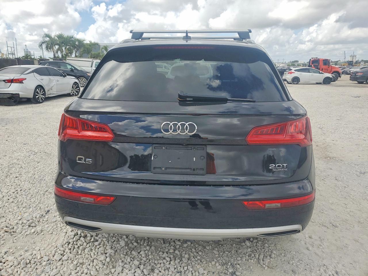 2018 AUDI Q5