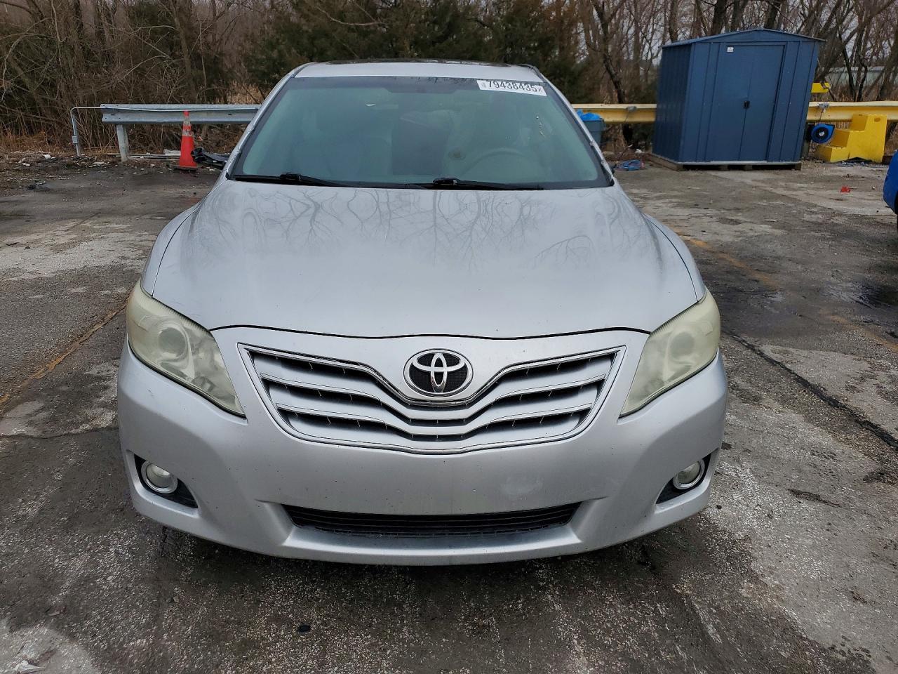 2011 TOYOTA CAMRY