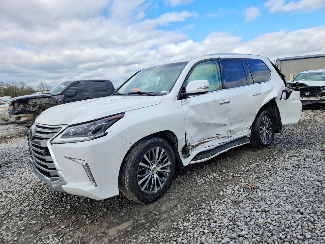 2018 LEXUS LX 570