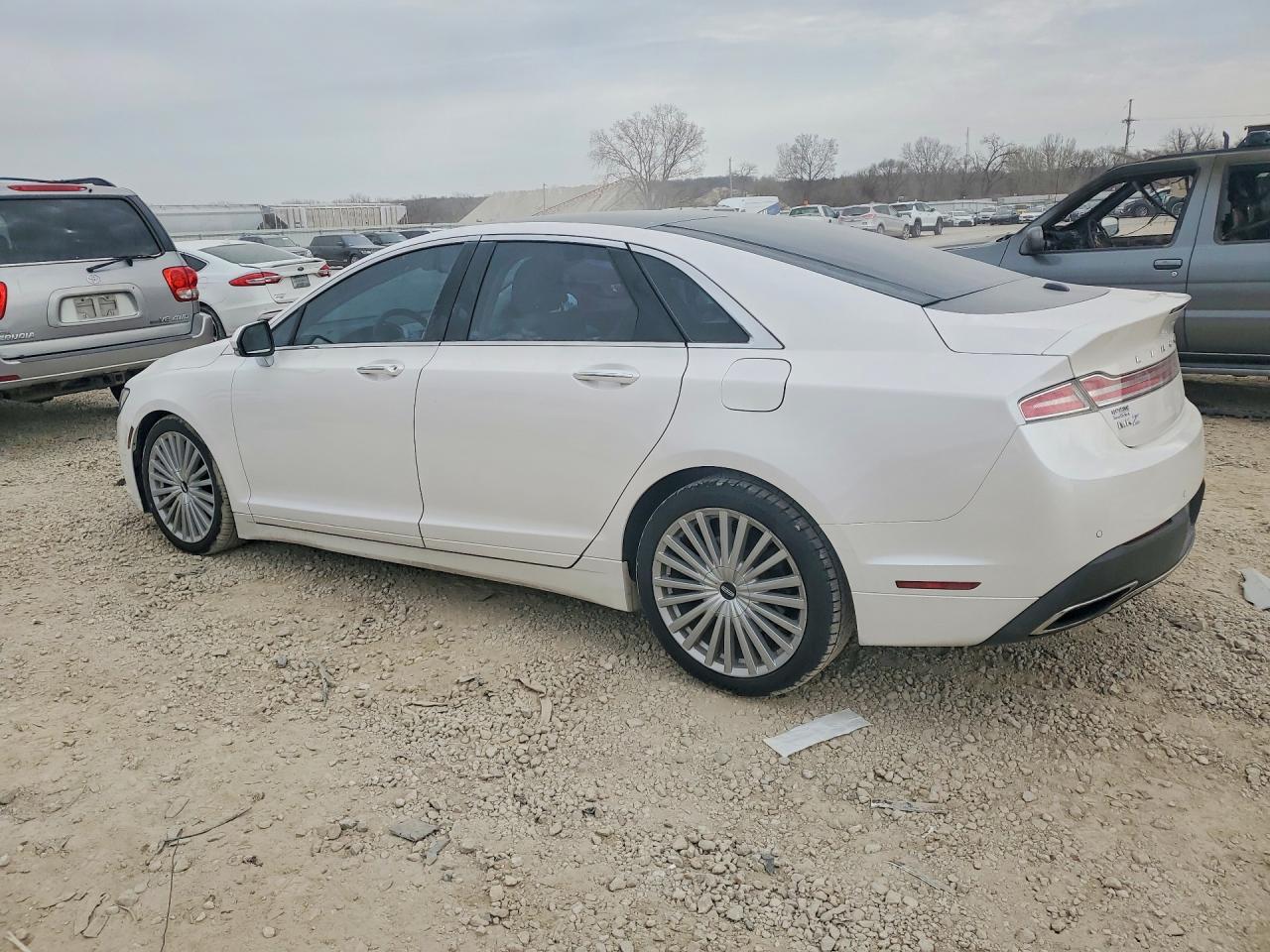 2017 LINCOLN MKZ