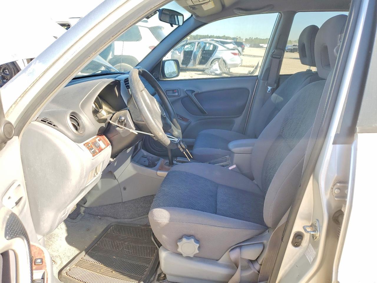 2001 TOYOTA RAV4