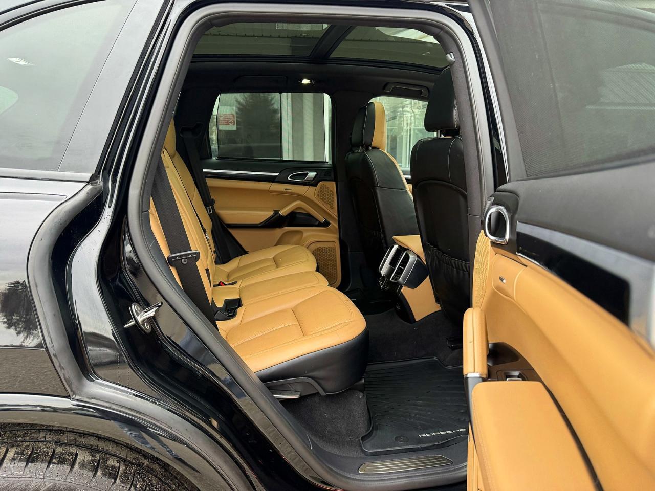 2018 PORSCHE CAYENNE