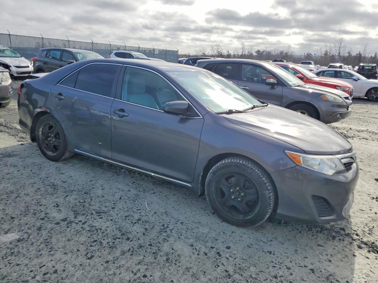 2014 TOYOTA CAMRY