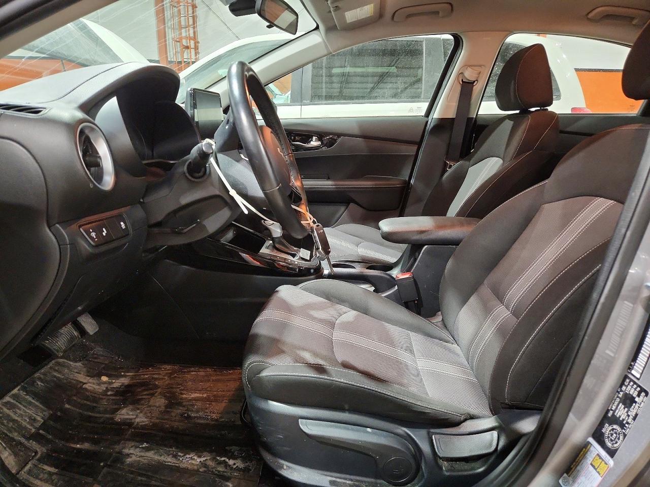 2023 KIA FORTE