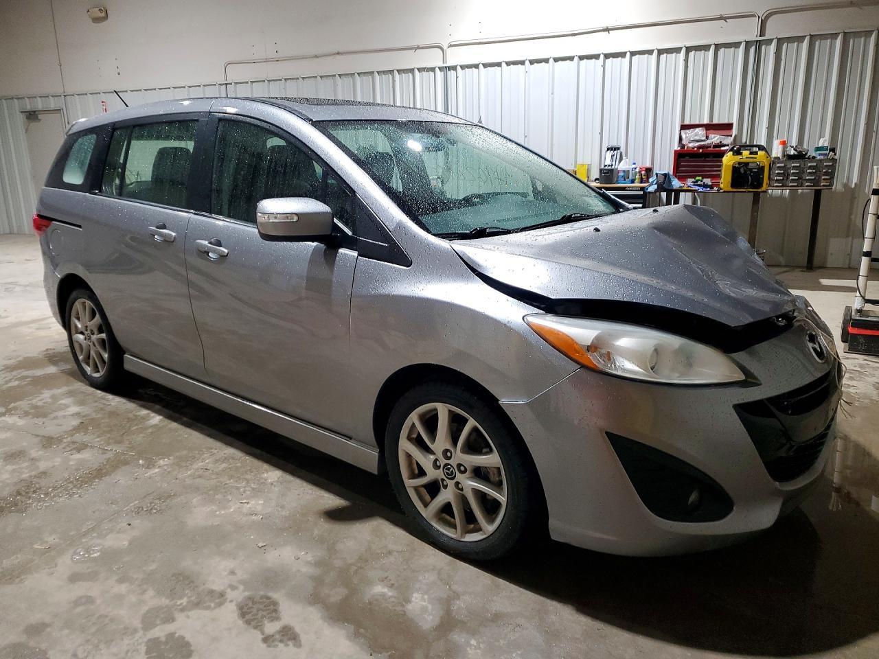 2013 MAZDA 5