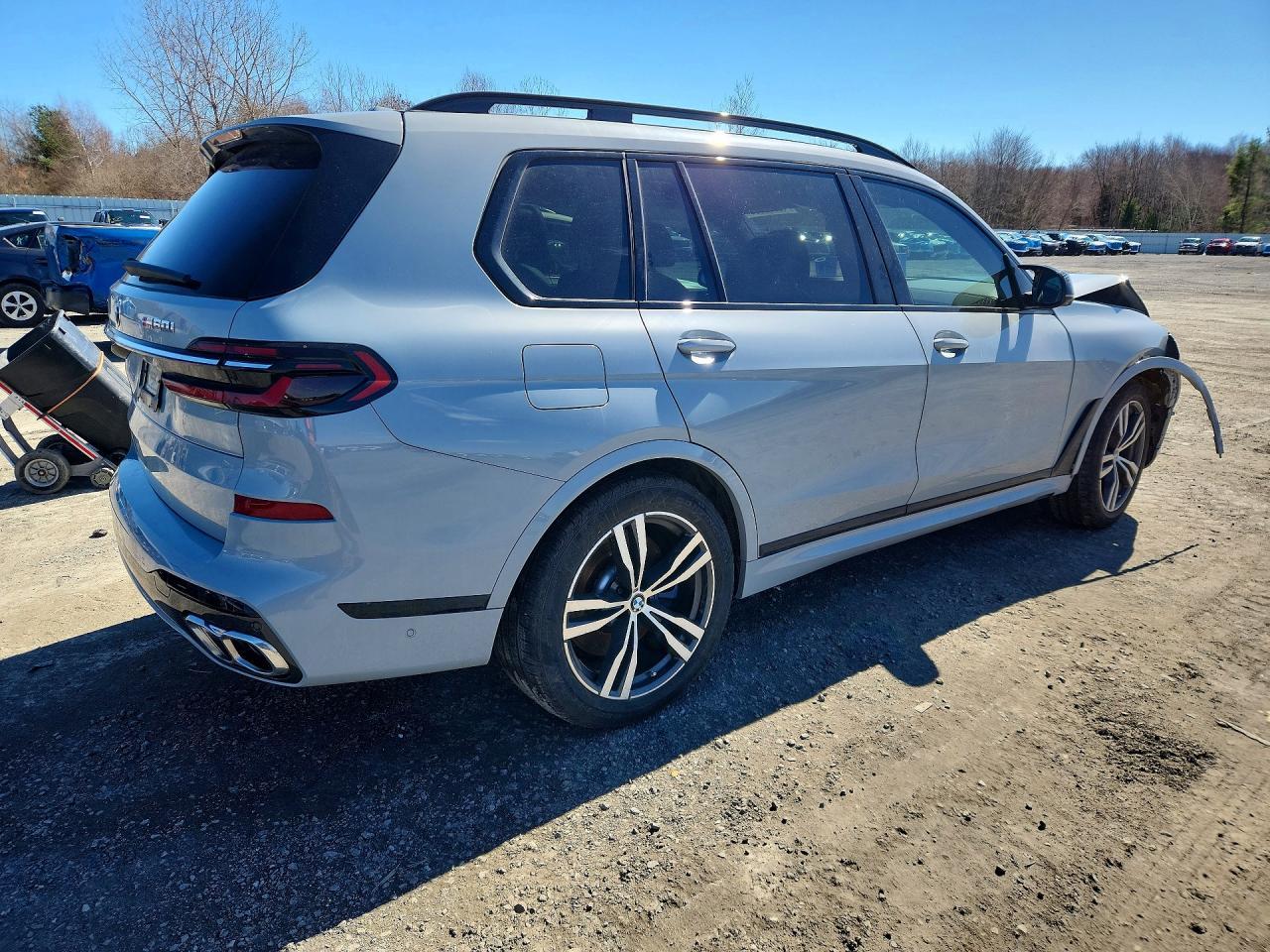 2025 BMW X7