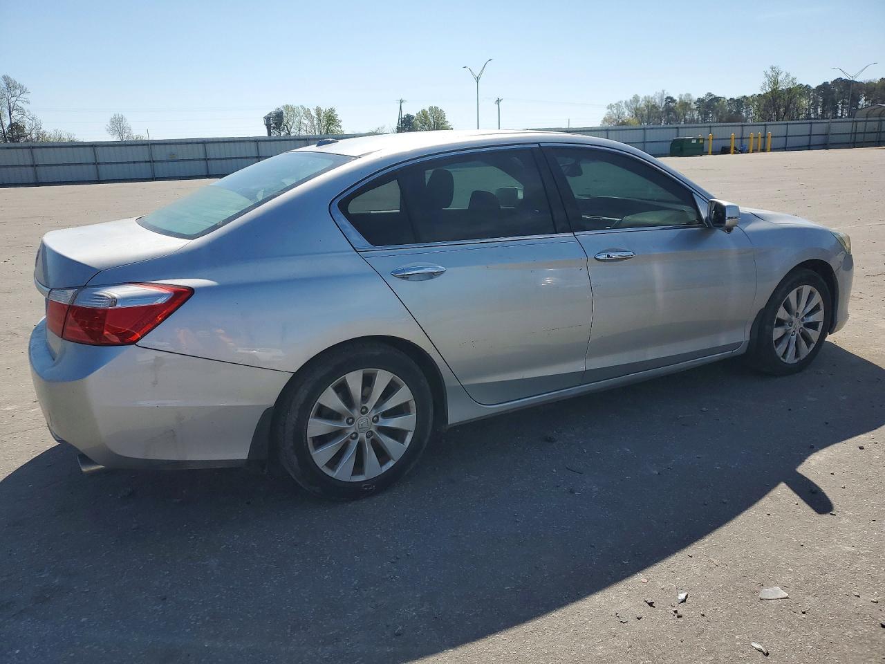 2015 HONDA ACCORD