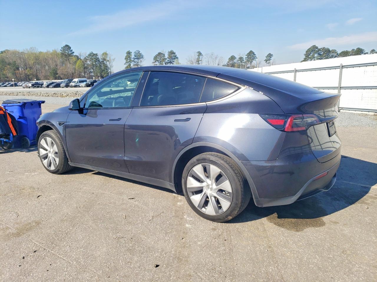 2024 TESLA MODEL Y