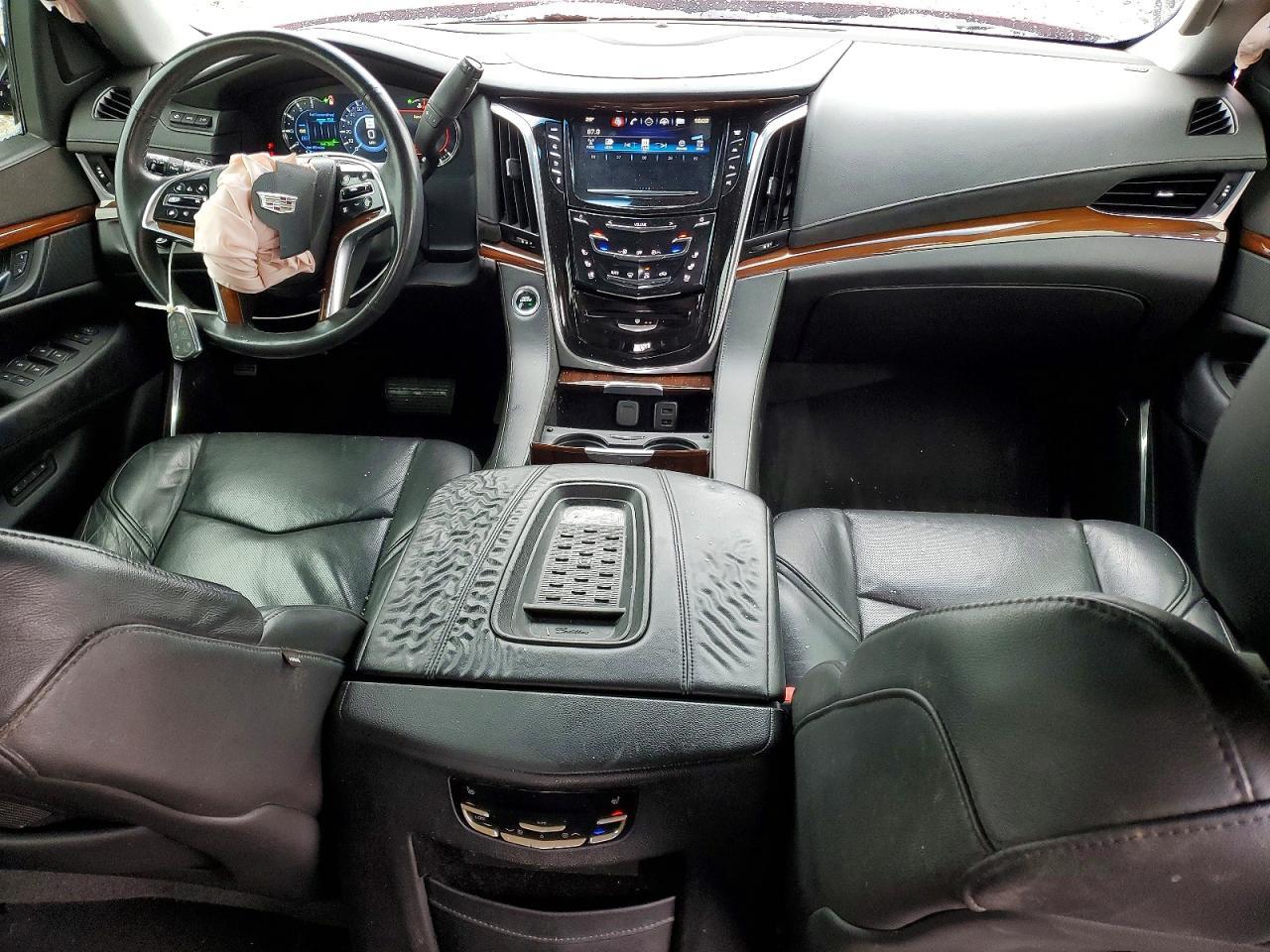 2017 CADILLAC ESCALADE