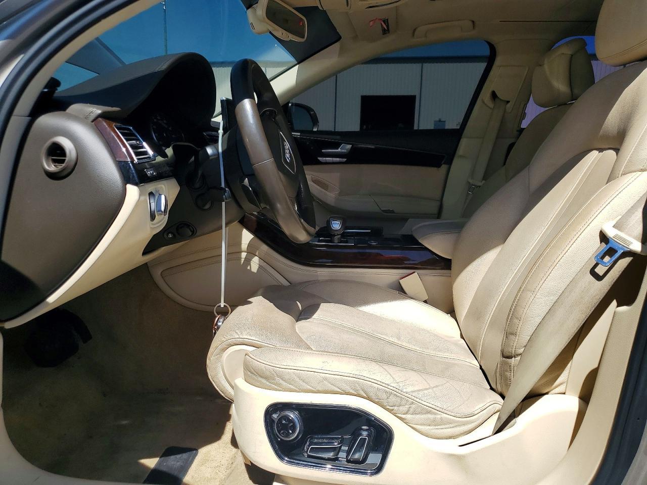 2014 AUDI A8
