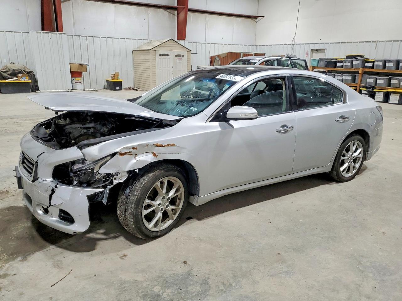 2014 NISSAN Maxima