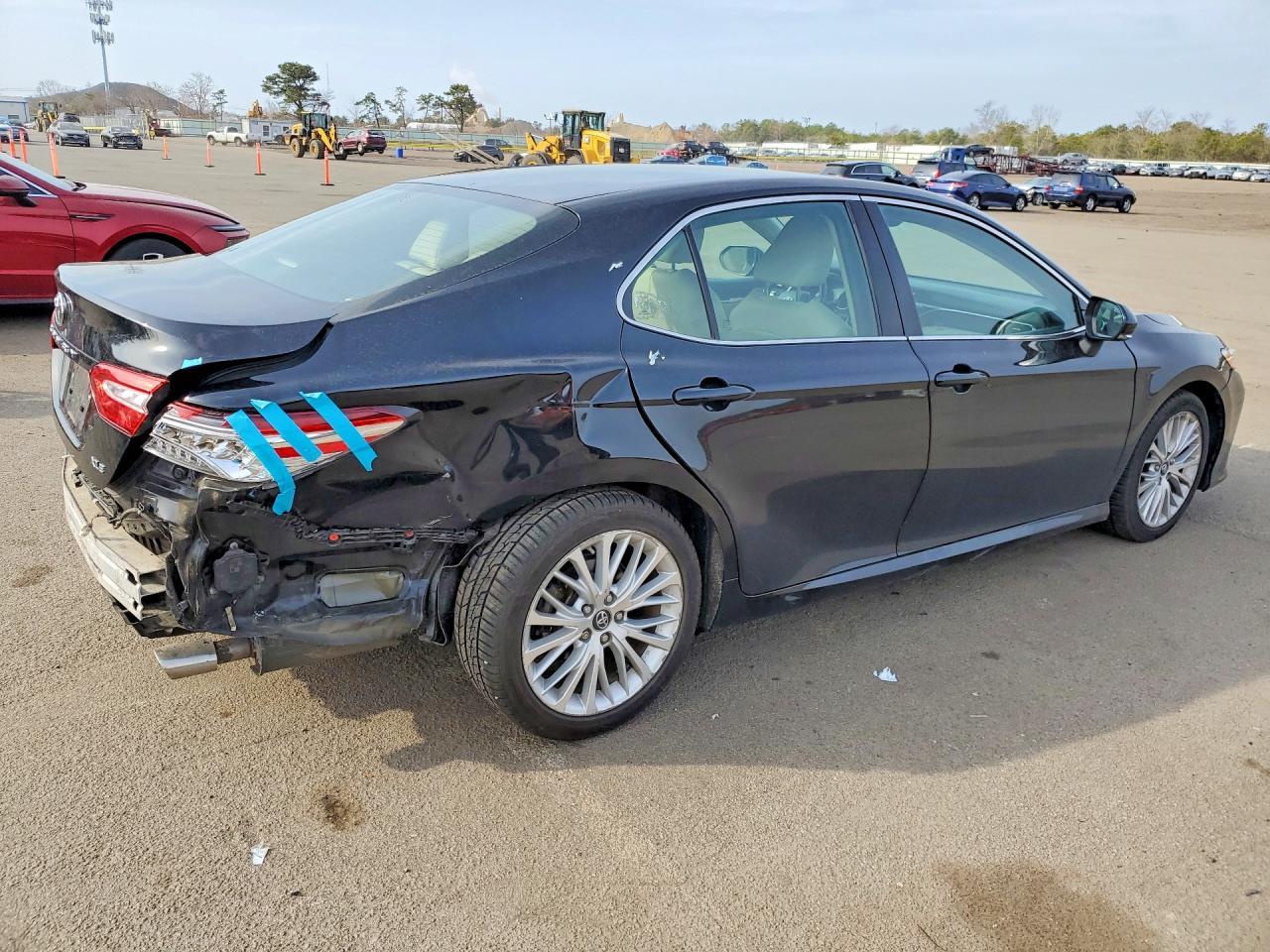 2018 TOYOTA CAMRY