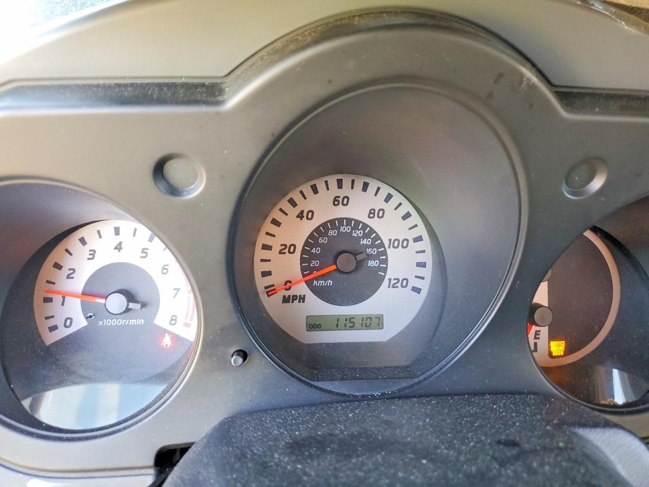 2004 NISSAN Frontier