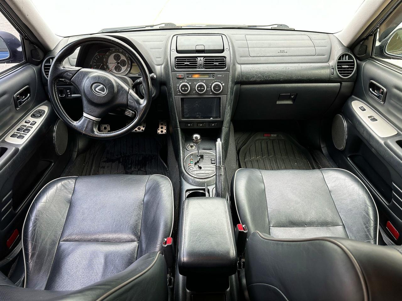2004 LEXUS IS 300