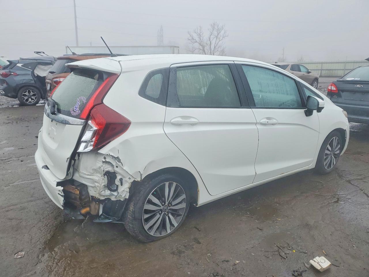 2016 HONDA FIT