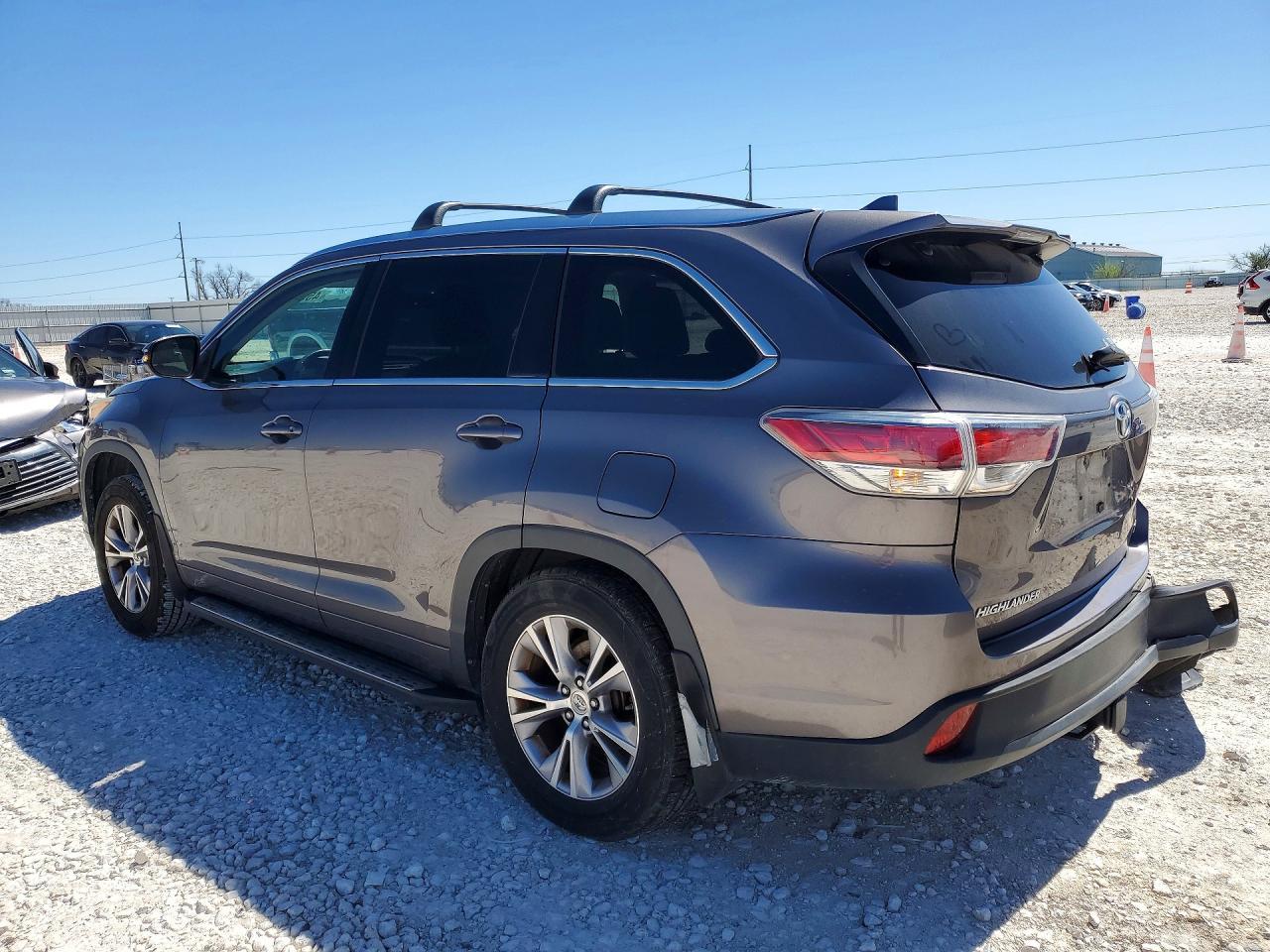 2015 TOYOTA HIGHLANDER
