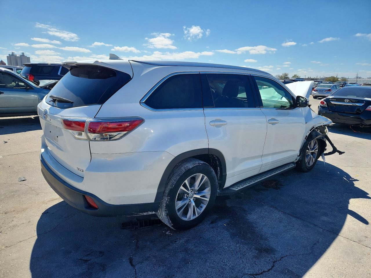 2015 TOYOTA HIGHLANDER