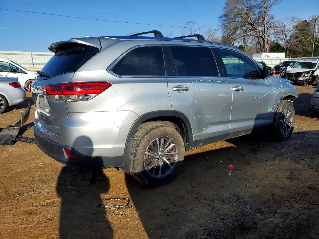 2019 TOYOTA HIGHLANDER