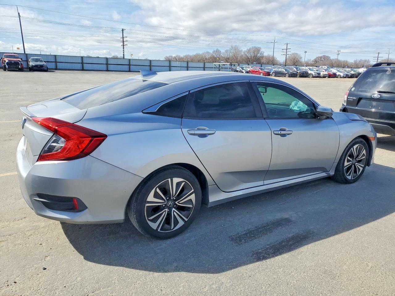 2016 HONDA CIVIC