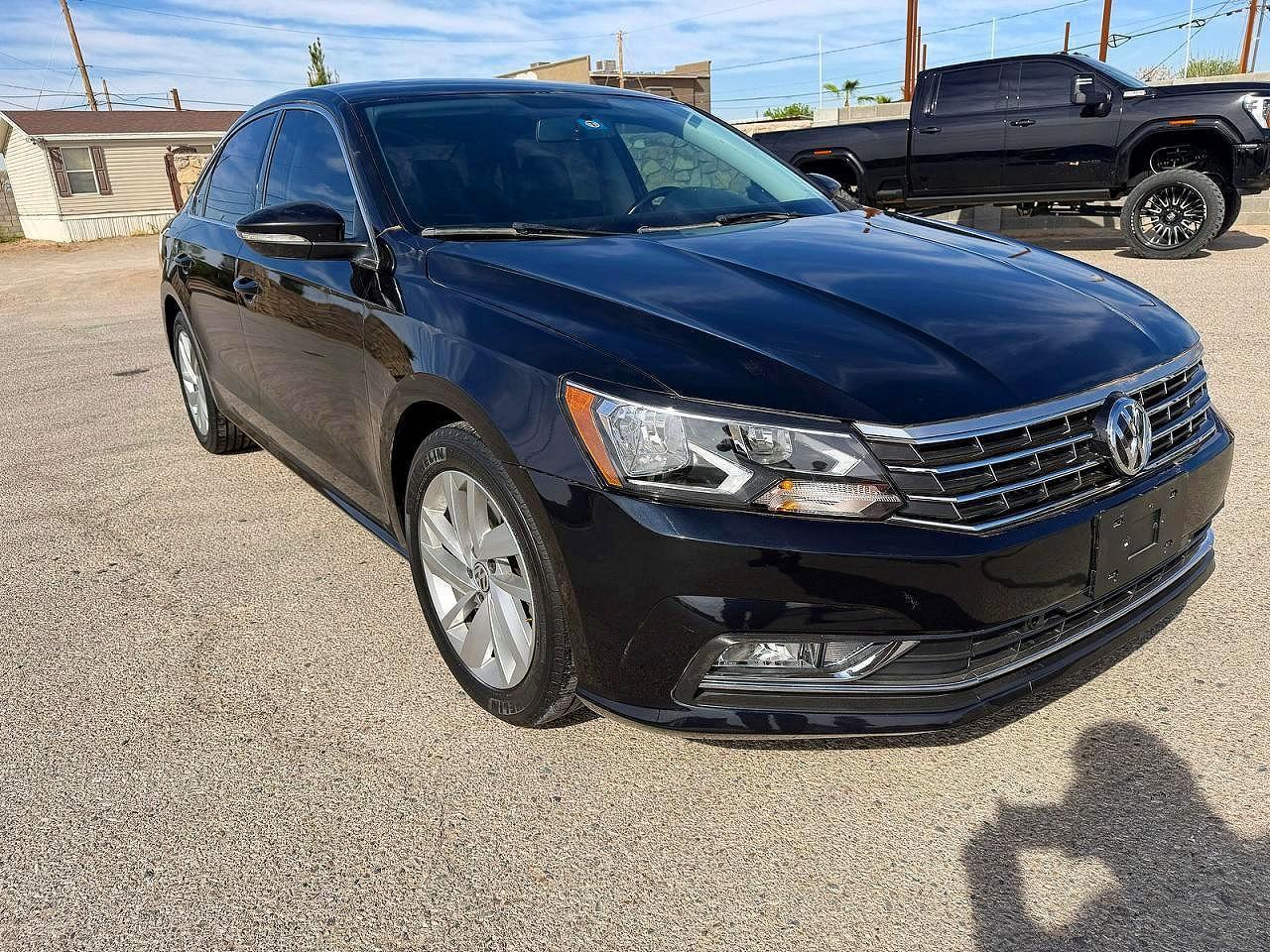 2018 VOLKSWAGEN Passat